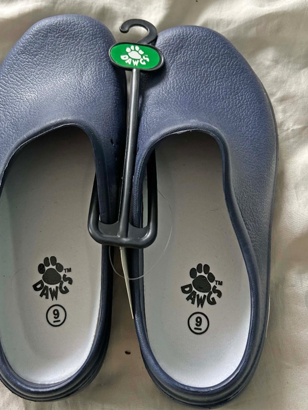 DAWGS, ULTRASOFT WORKING STYLE, NAVY, SIZE 9, NO HOLES ON TOP OFTEN REFERRED TO